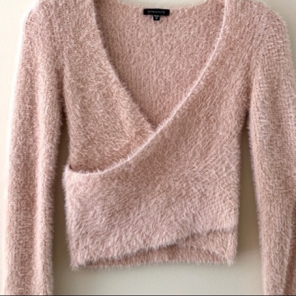 Plunge fuzzy sweater - Picture 2 of 2